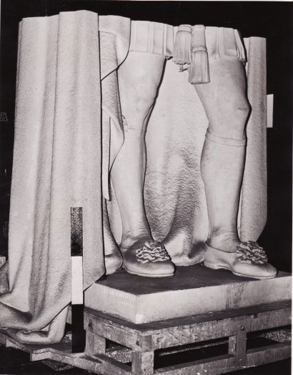 George V monument - front view of lower half