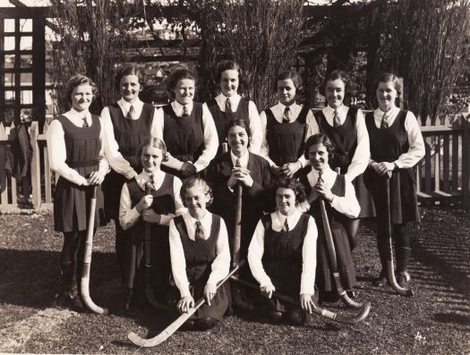 Hockey team, same as in photo 1674