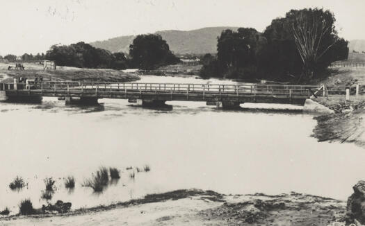 Scotts Crossing bridge over the flooded Molonglo River, February 1929, looking towards Black Mountain