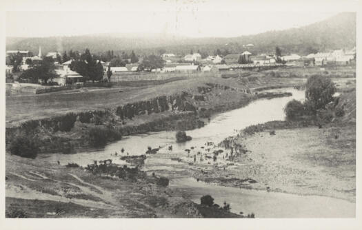 Looking across the river to Queanbeyan.